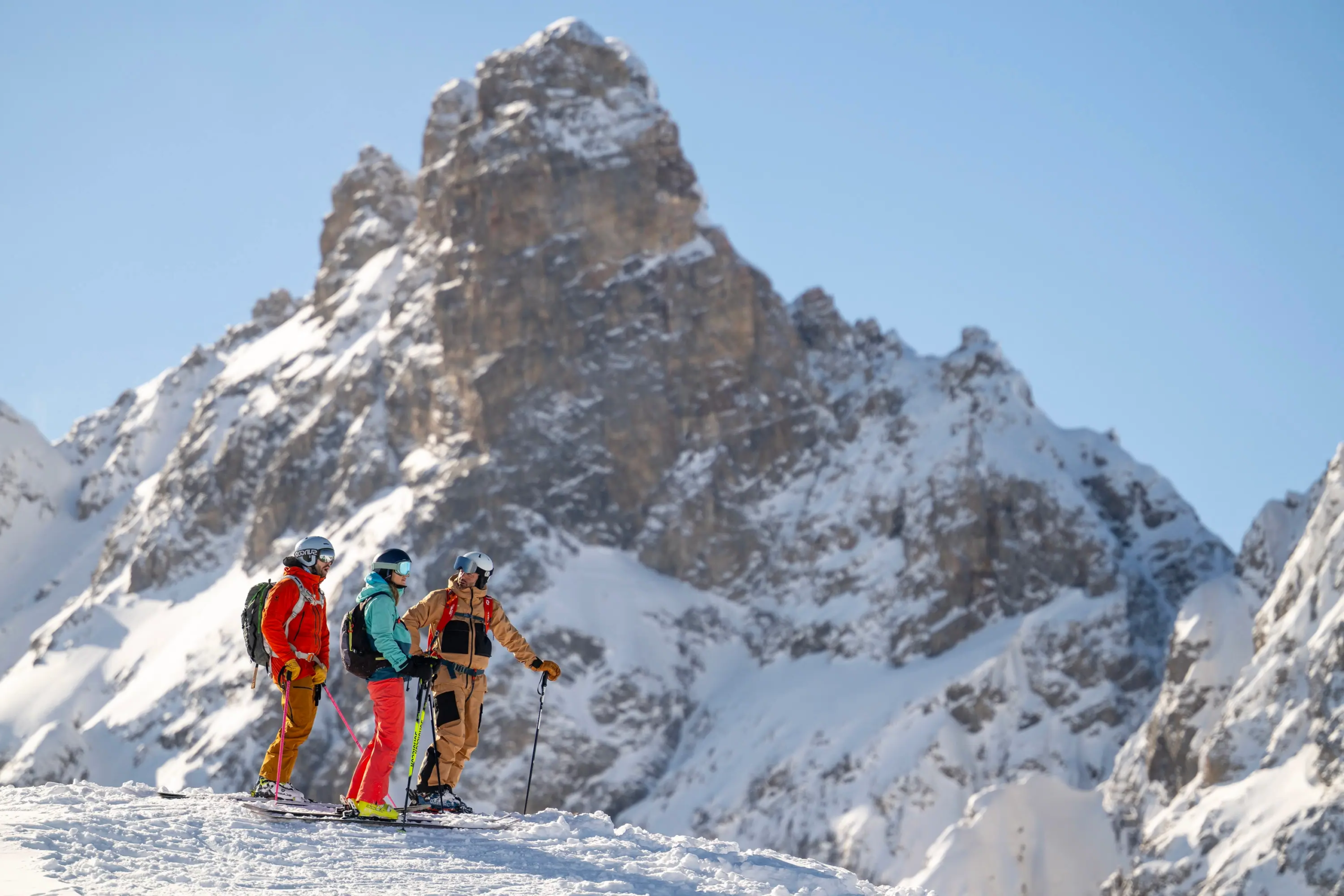 A guide in front of the Aguille du Fruit in Courchevel