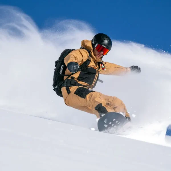 group off piste sbowboard